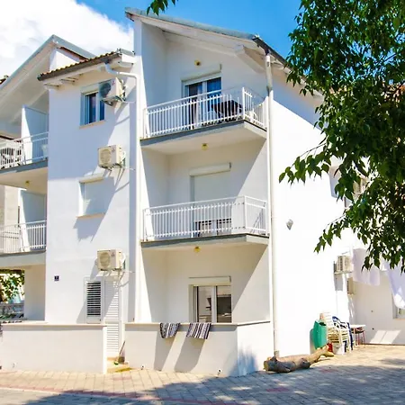 Apartman Adria *