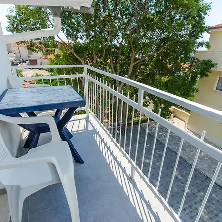 Adria Apartman *